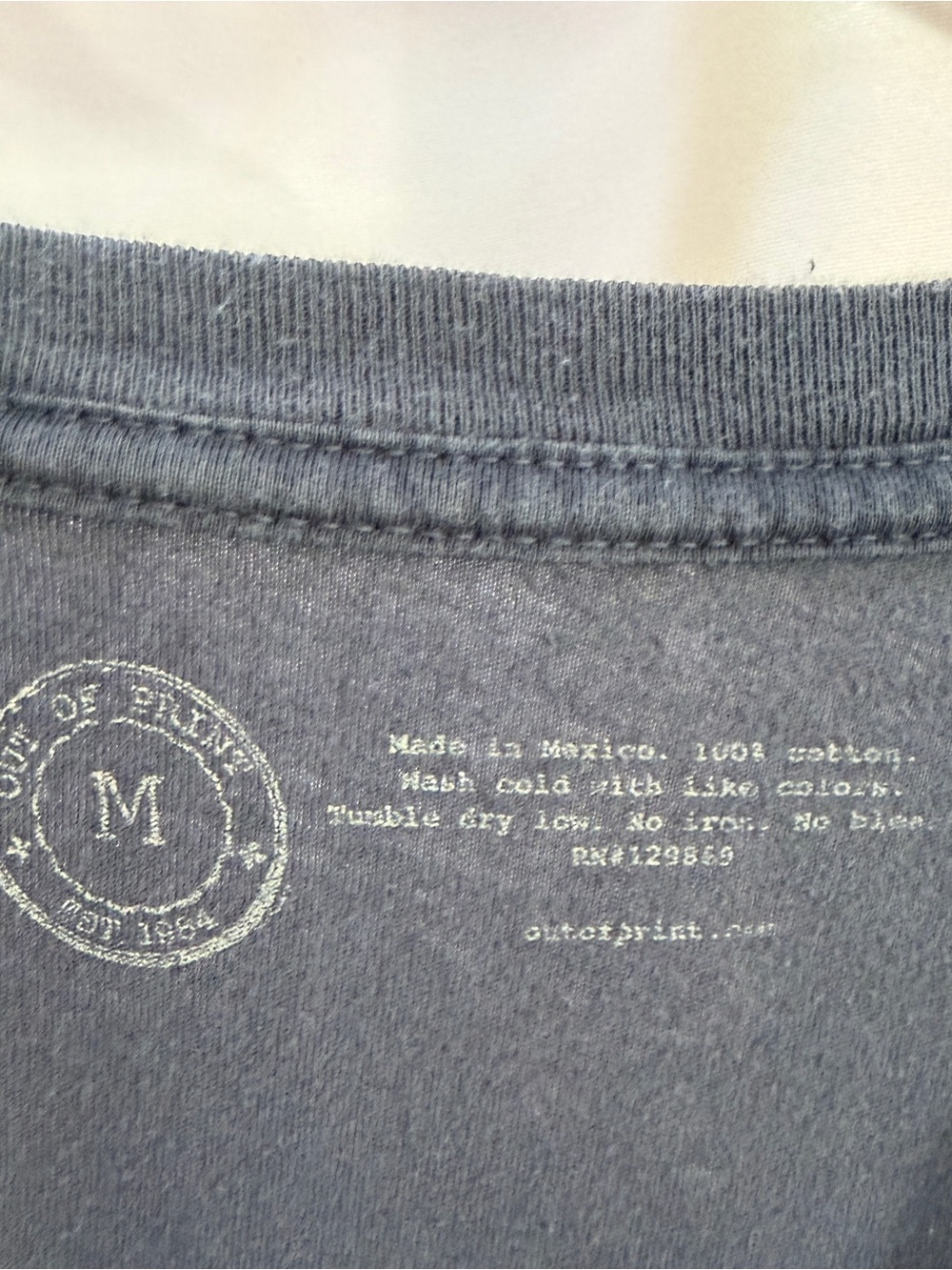 Kurt Vonnegut Slaughterhouse-Five Graphic Tee - Men’s M, Women’s L - Picture 3 of 4